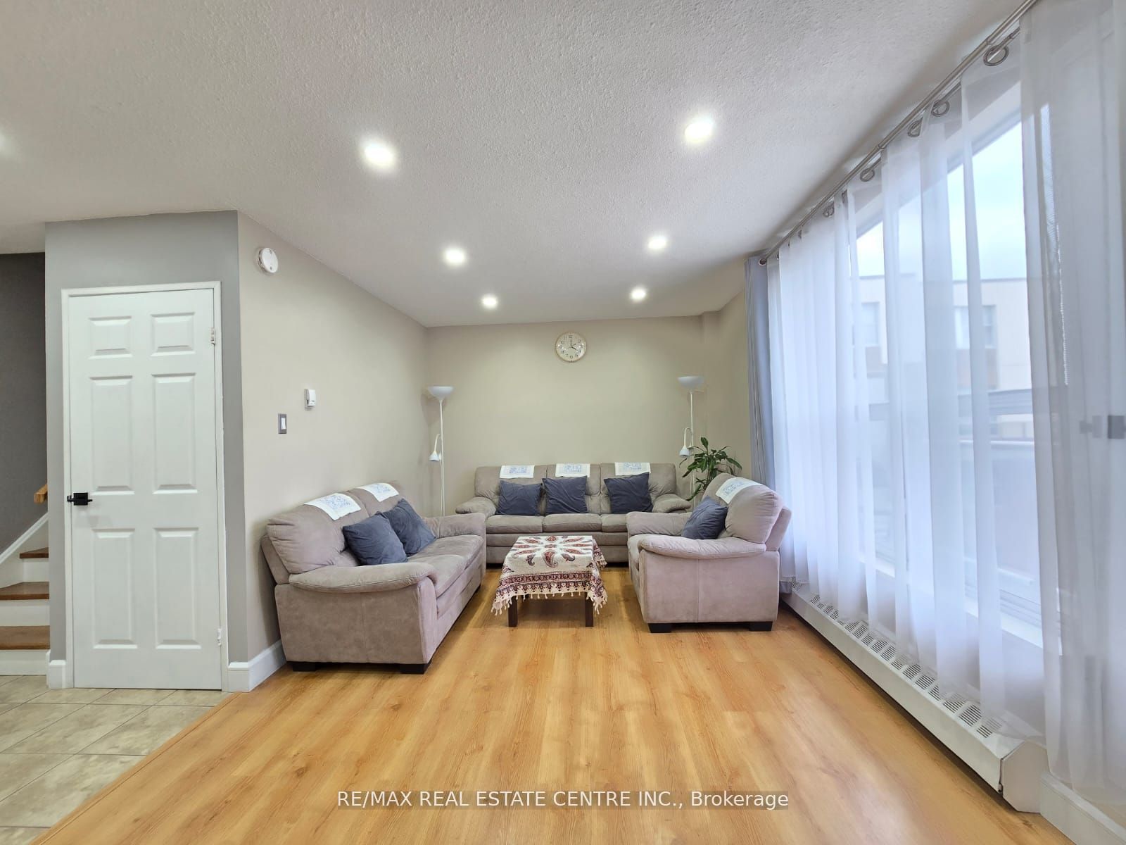 1055 A Forestwood Drive 212