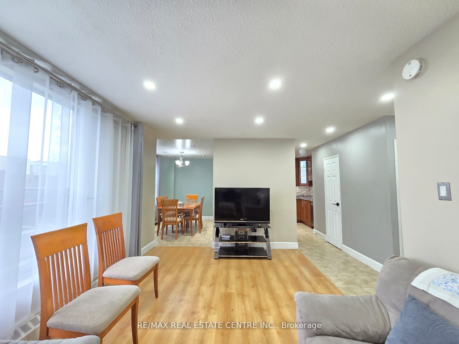 1055 A Forestwood Drive 212
