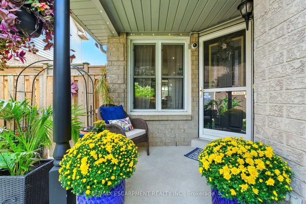 Photo of 88 Grindstone Way, Hamilton, ON L9H 7B5 (MLS # X12398446)