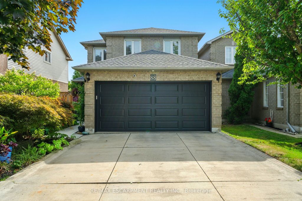 Photo of 88 Grindstone Way, Hamilton, ON L9H 7B5 (MLS # X12398446)