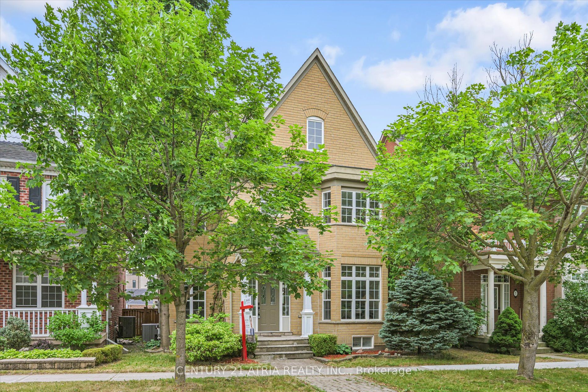 5 Angus Glen Boulevard