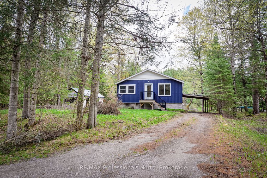 Photo of 1011 Harmony Lane Private, Bracebridge, ON P1L 1W9 (MLS # X13158914)