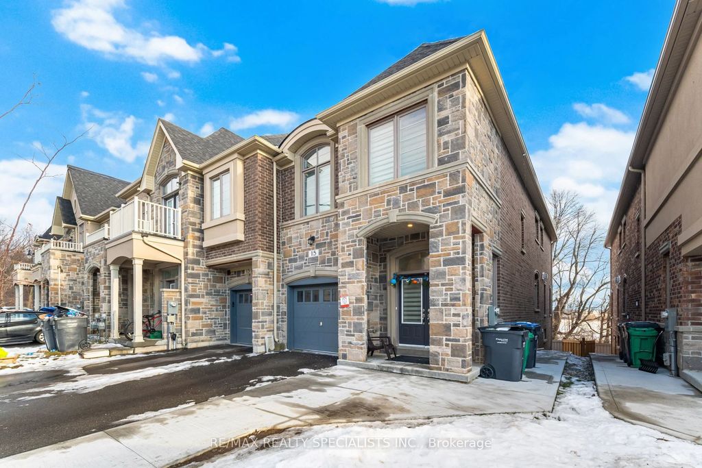 Photo of 15 Dalbeattie Drive N, Brampton, ON L6Y 6H7 (MLS # W12847068)