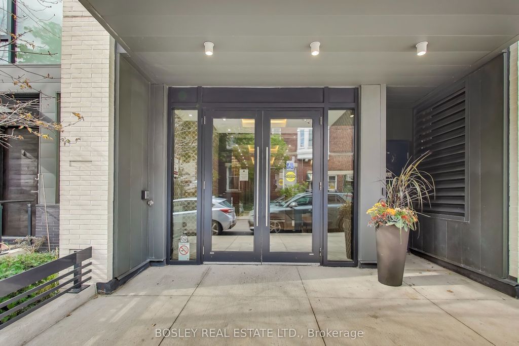 Photo of 530 Indian Grove #416, Toronto, ON M6P 0B3 (MLS # W12674330)