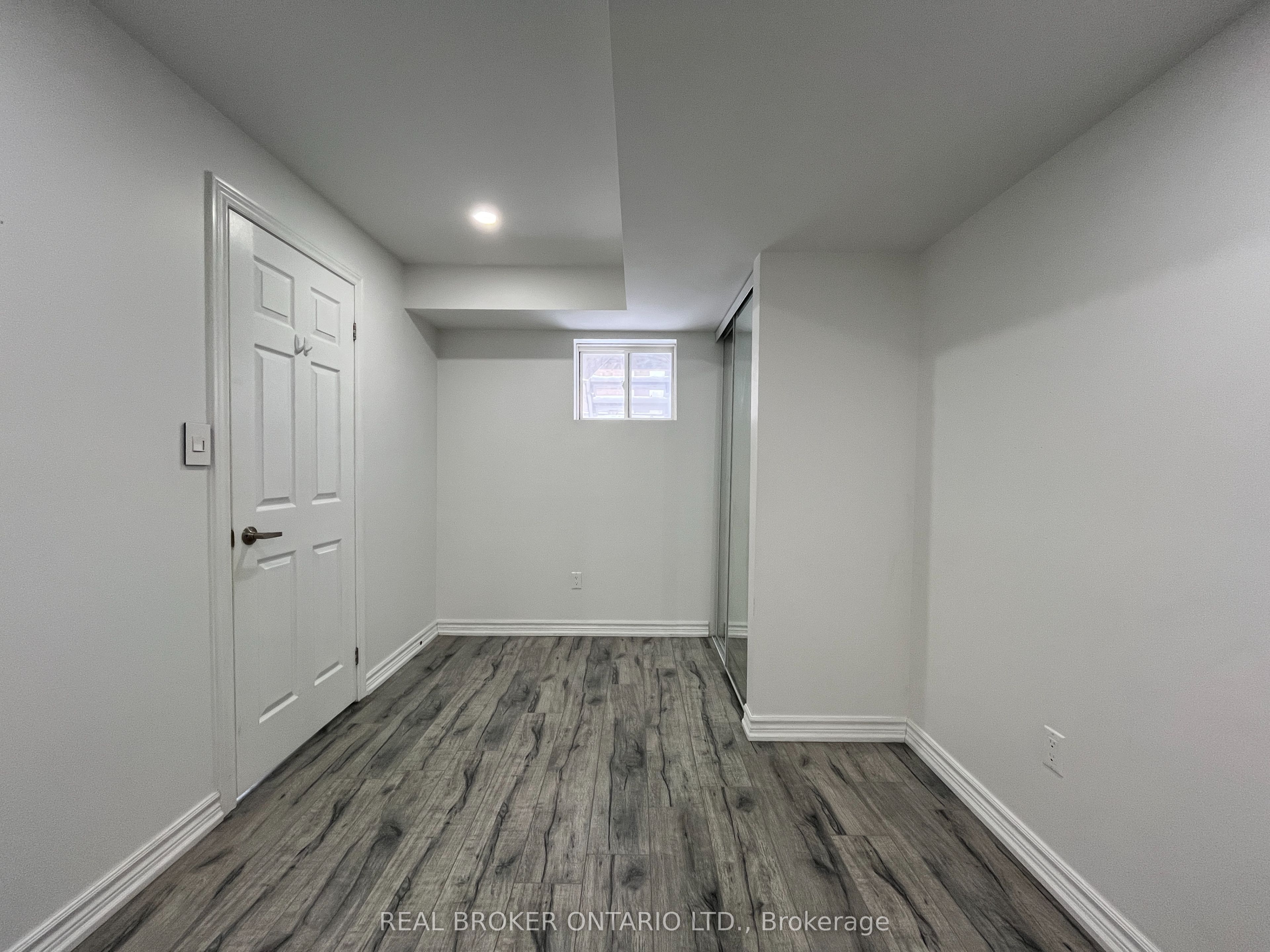 7 Robert Green Crescent BSMT