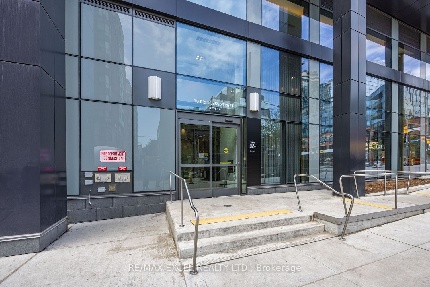 70 Princess Street 801 E