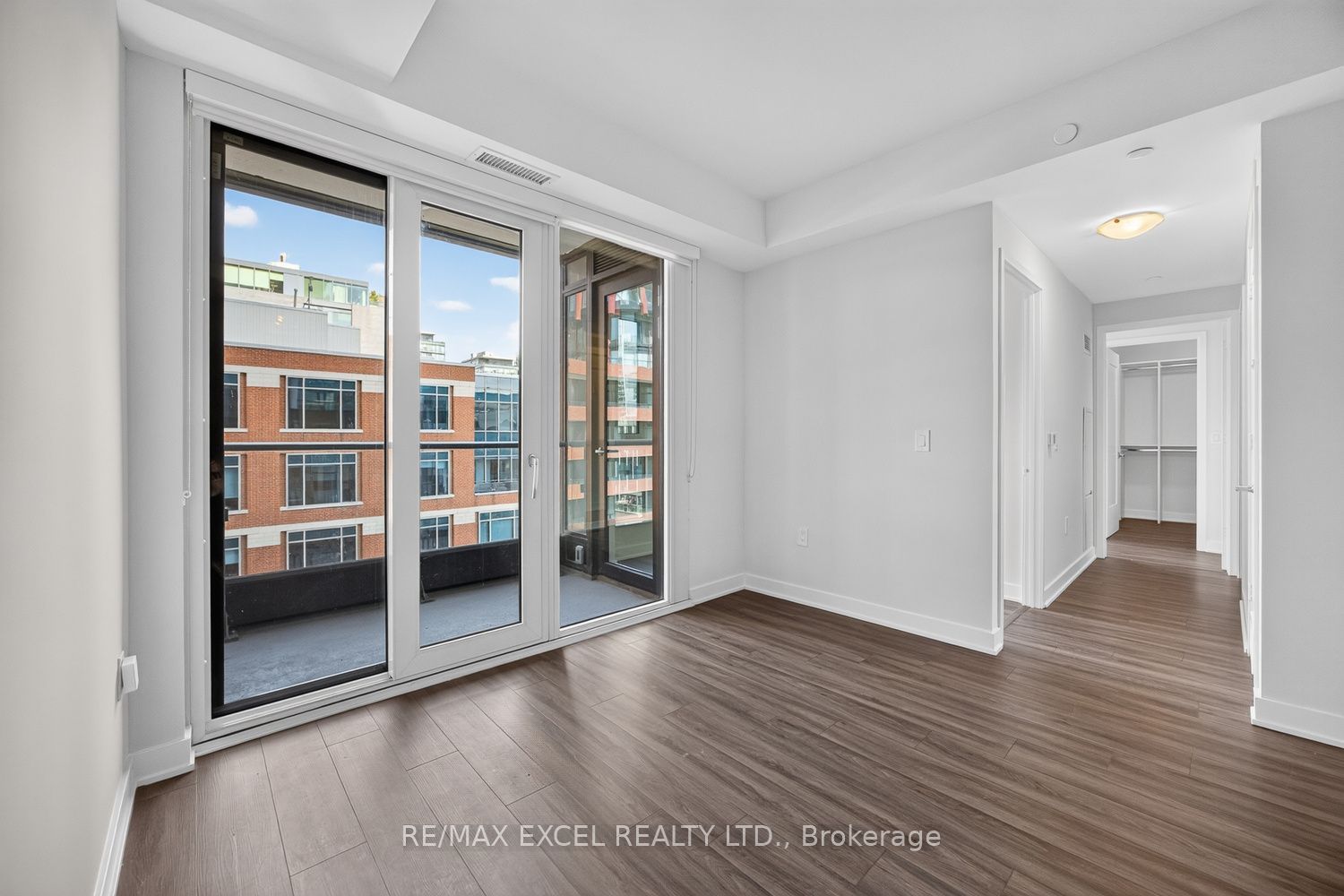 70 Princess Street 801 E