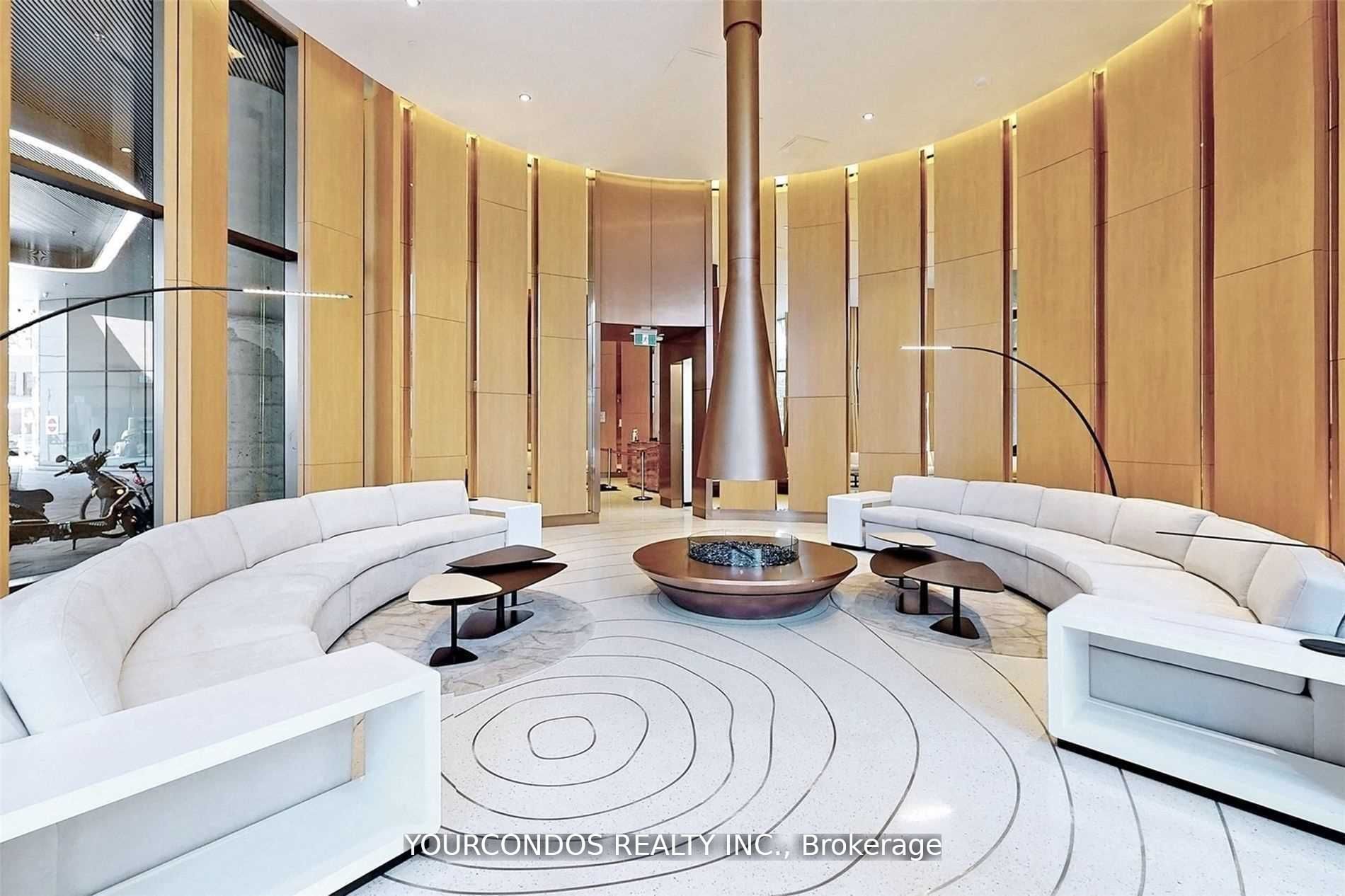 11 Wellesley Street W 912