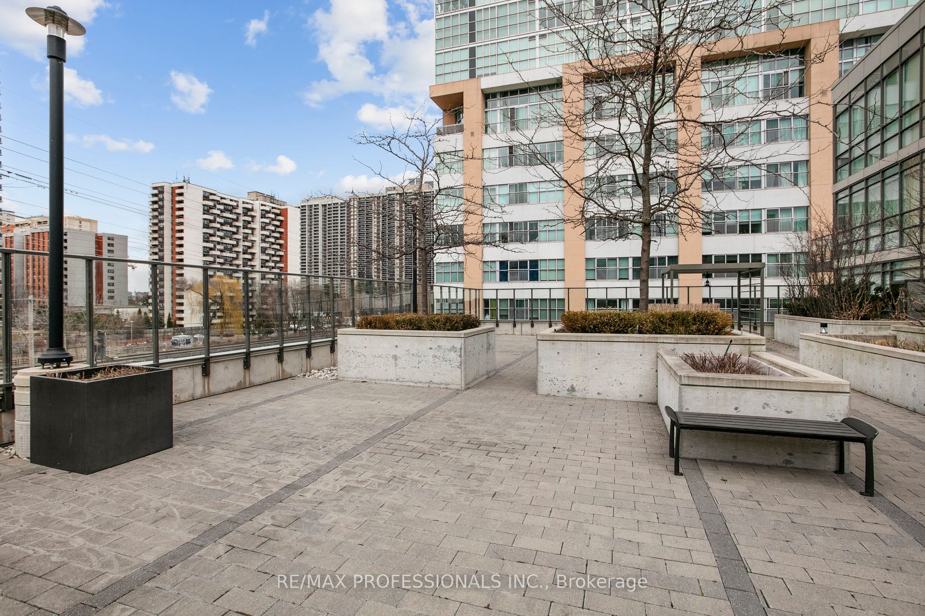 8 Fieldway Road W 303