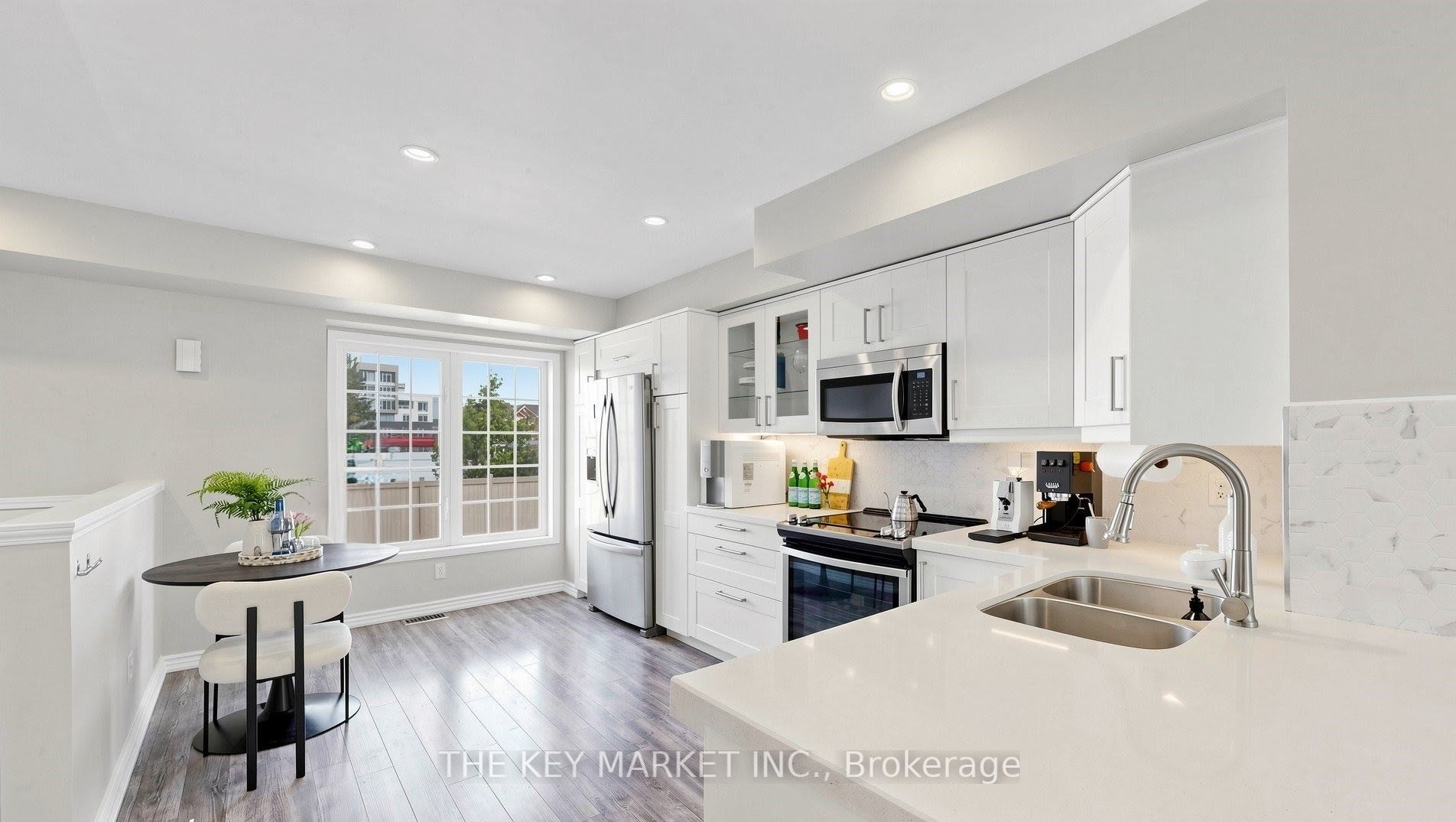 435 ENGLISH ROSE Lane 14