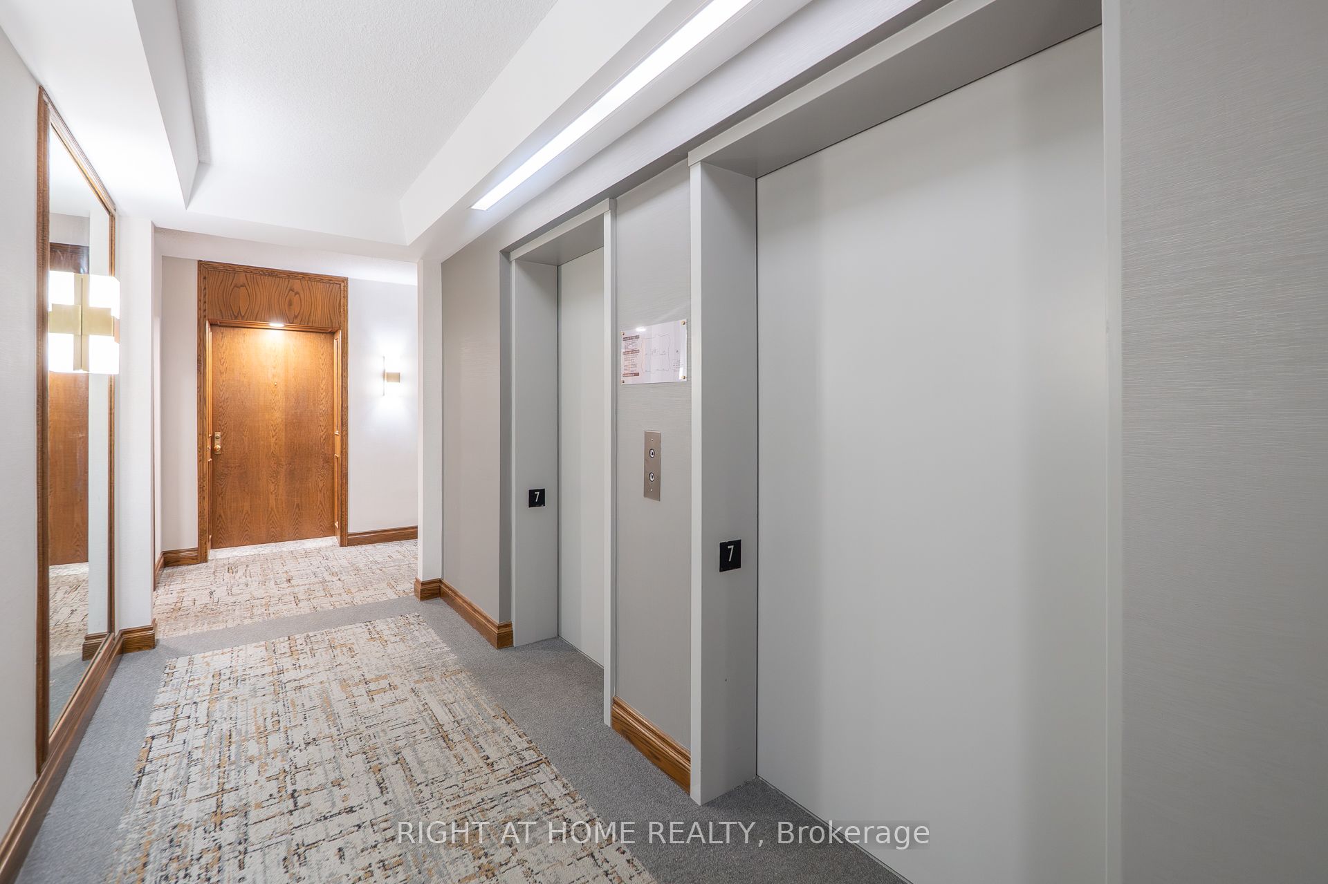 1901 Pilgrims Way 702