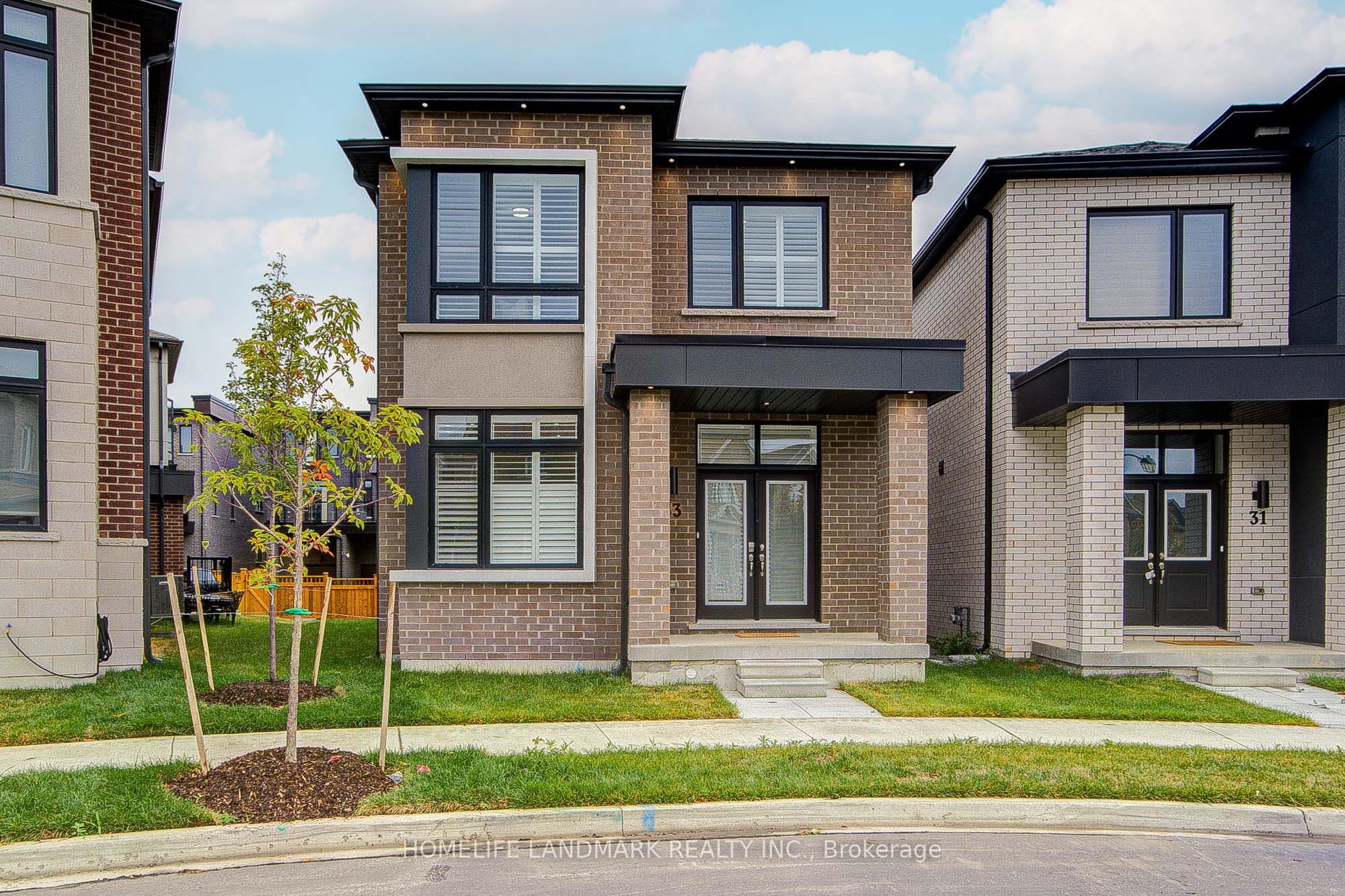 33 Golden Fern Street