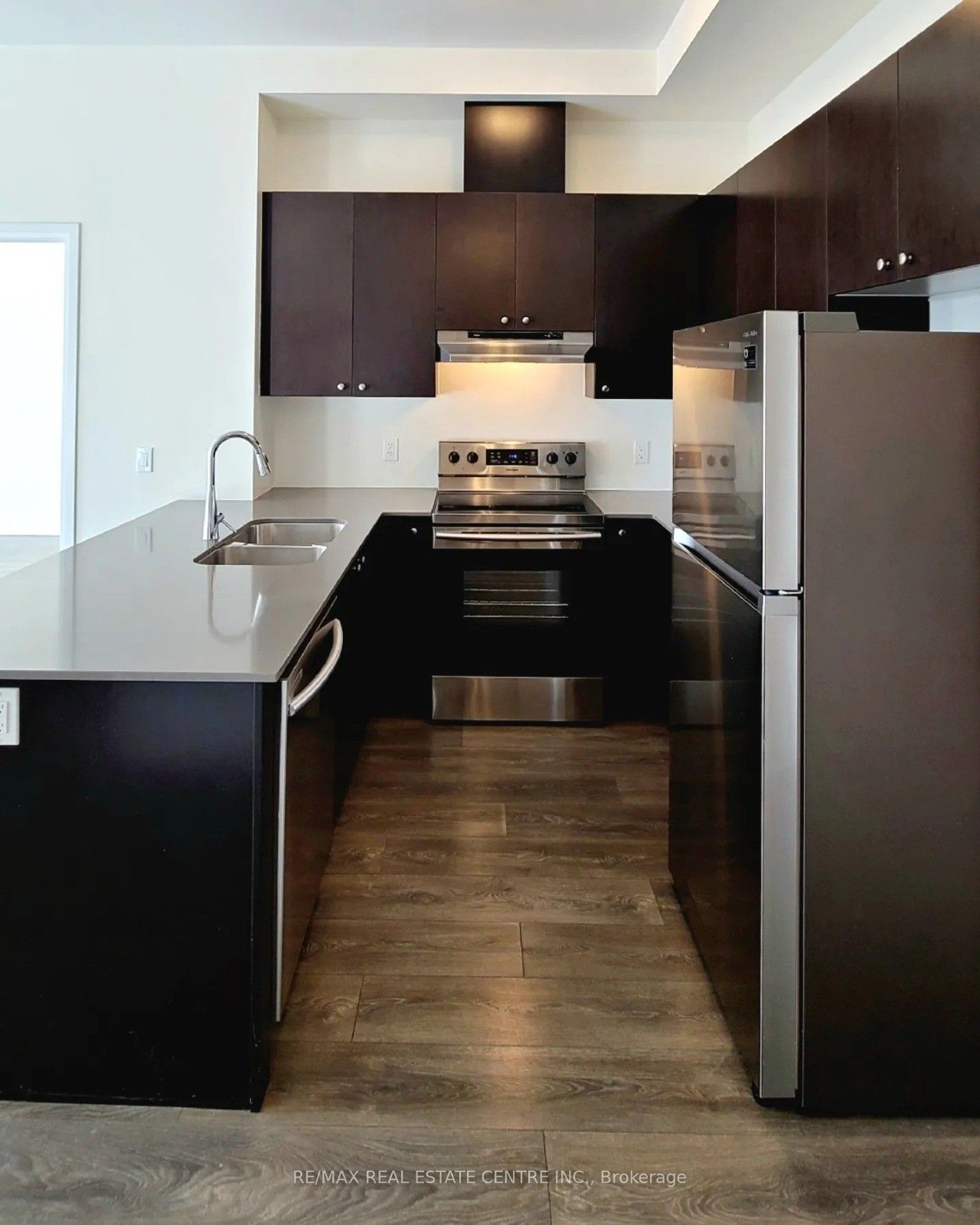 1105 Leger Way 606