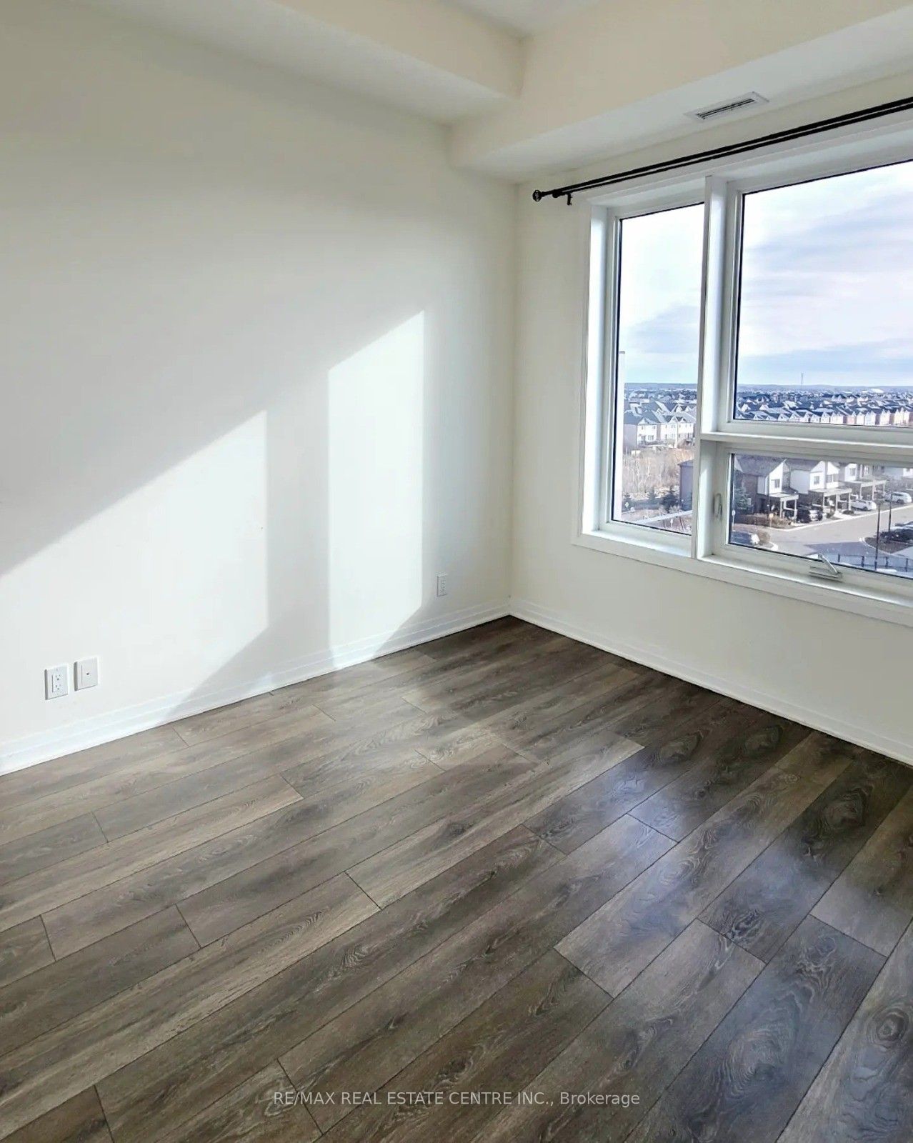 1105 Leger Way 606