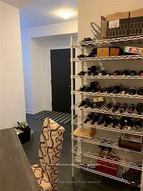 9471 Yonge Street 1511