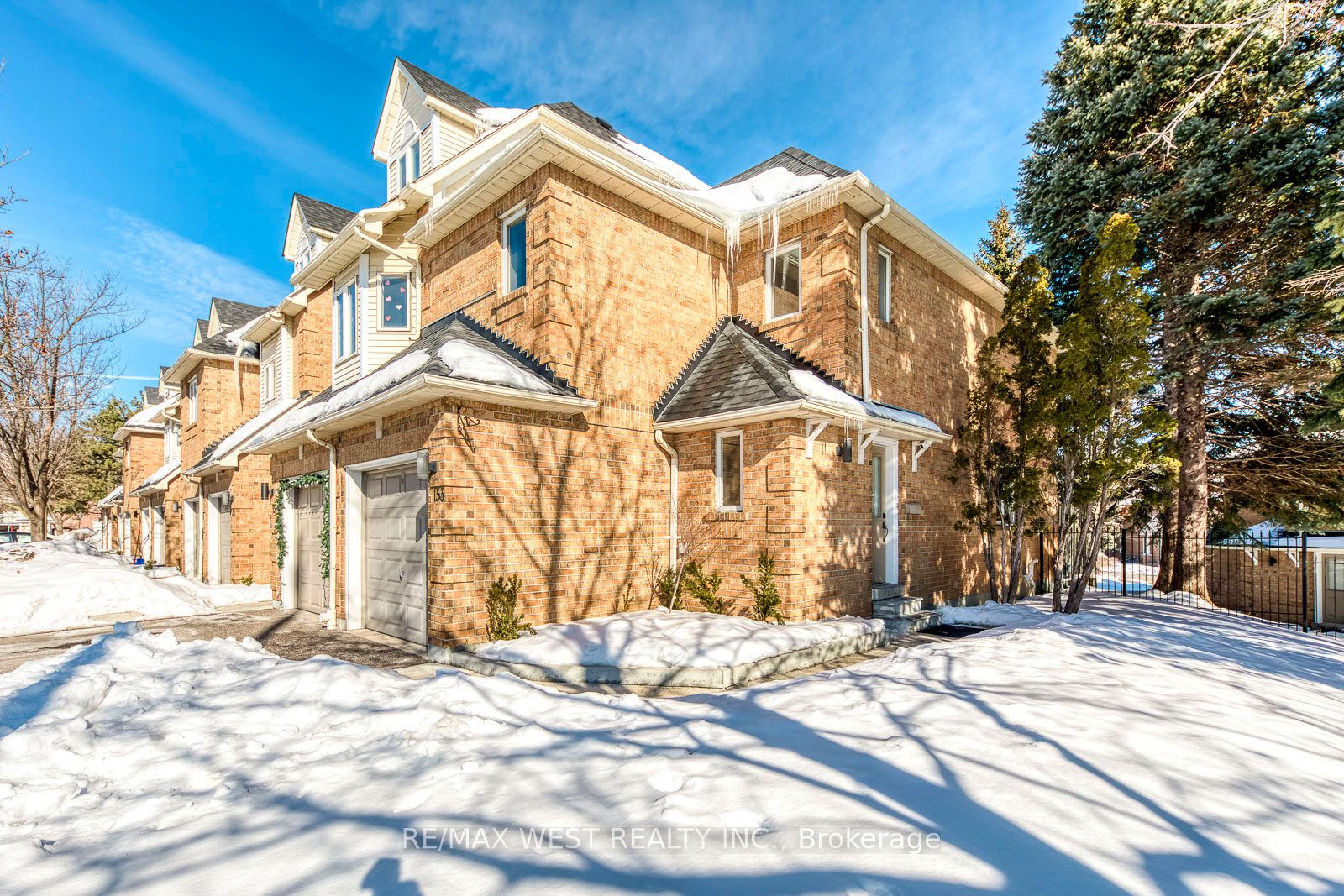 99 Bristol Road E 153