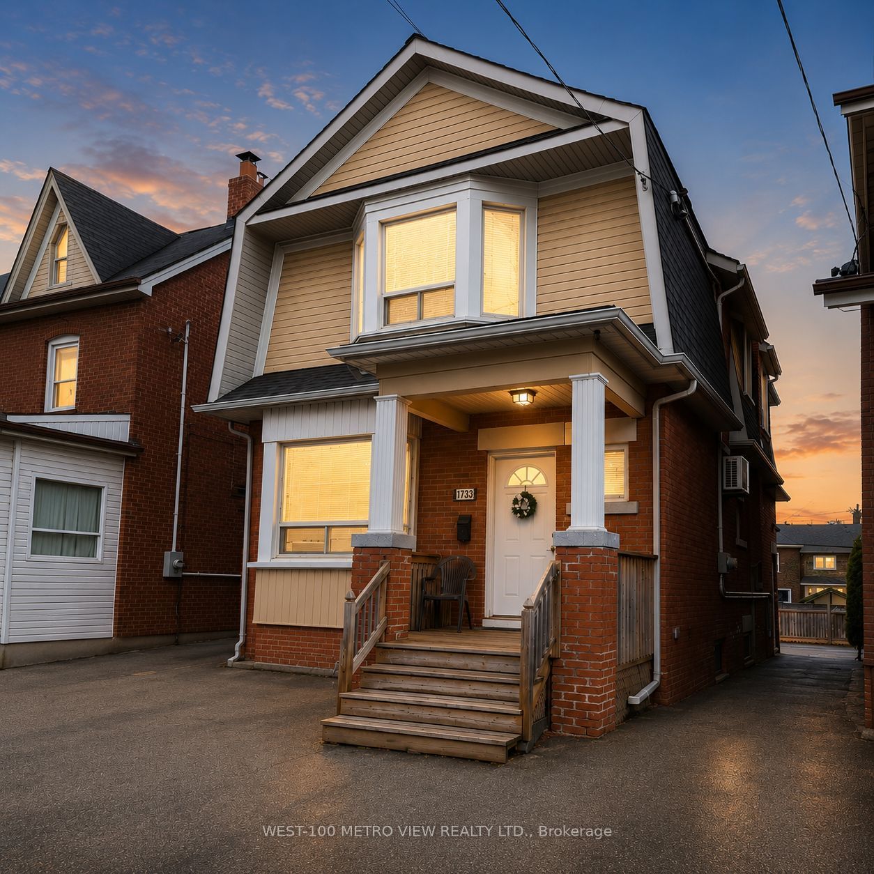 Photo 1 of 27 — 1733 Dufferin Street, Toronto, ON M6E 3N9