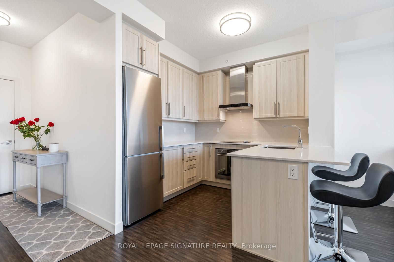 2093 Fairview Street 1606