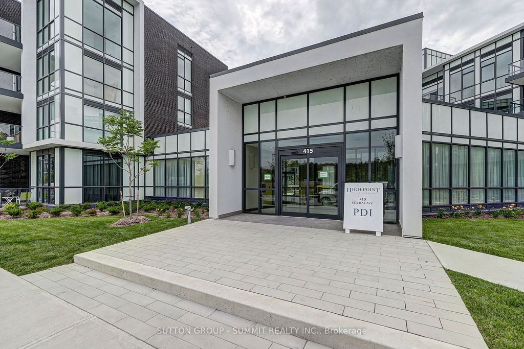 Photo of 415 SEA RAY Avenue #105, Innisfil, ON L9S 0R5 (MLS # N13117886)