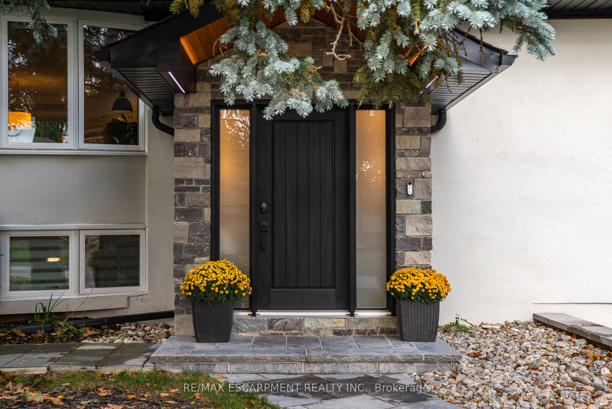 1220 LAMBETH Road