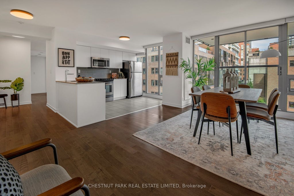 Photo of 33 Lombard Street #406, Toronto, ON M5C 3H8 (MLS # C13811022)