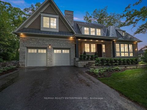 1322 Minaki Road Mississauga ON L5G 2X4