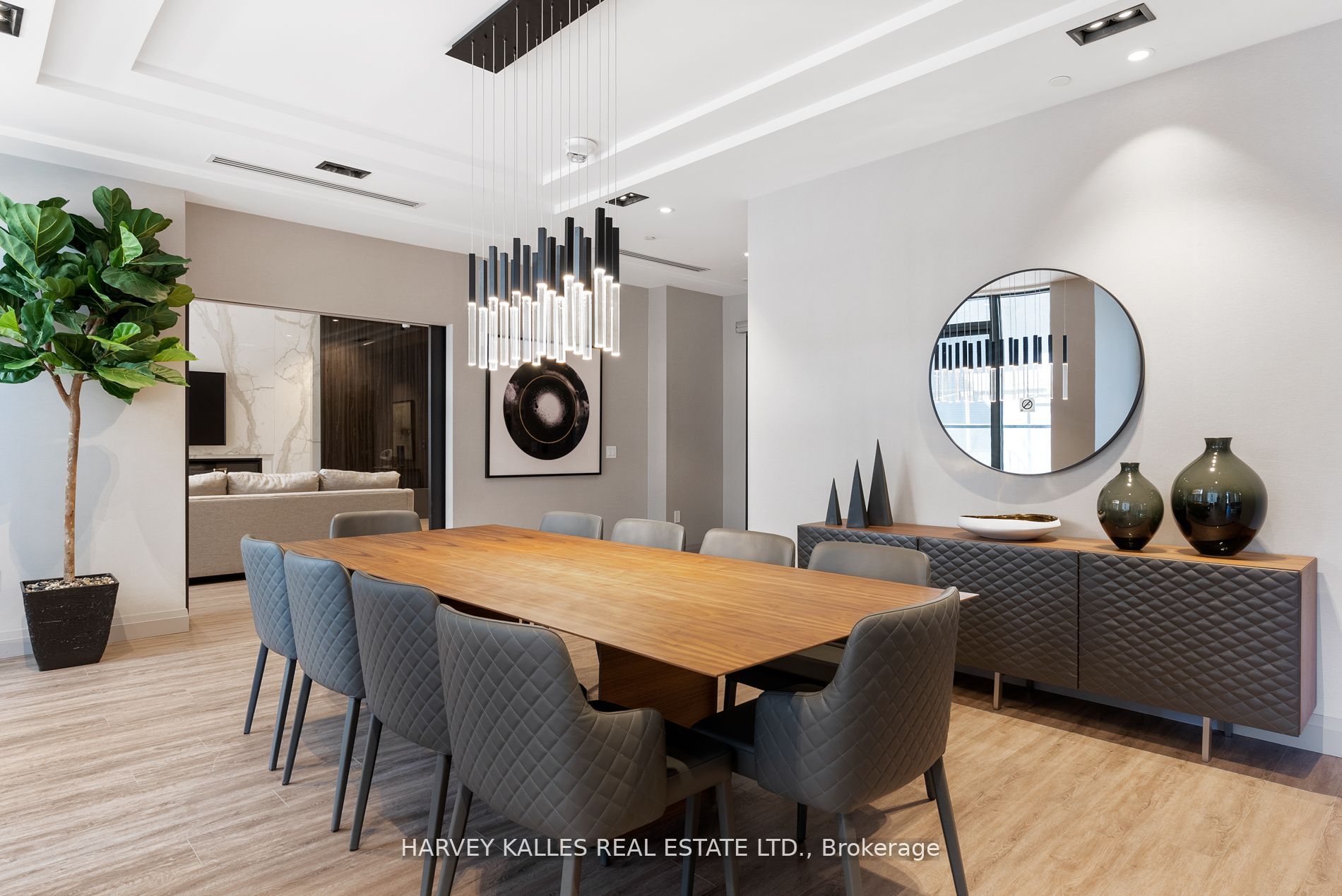 293 The Kingsway N/A 620