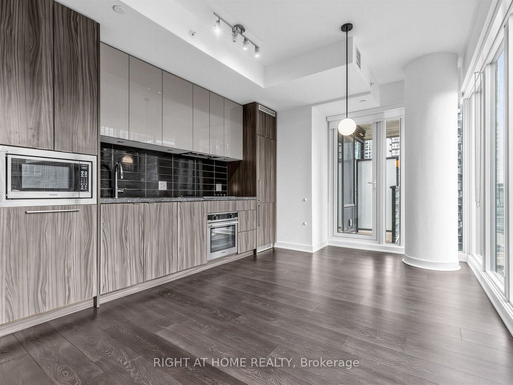 Photo of 115 Blue Jays Way #3215, Toronto, ON M5V 0N4 (MLS # C13669258)