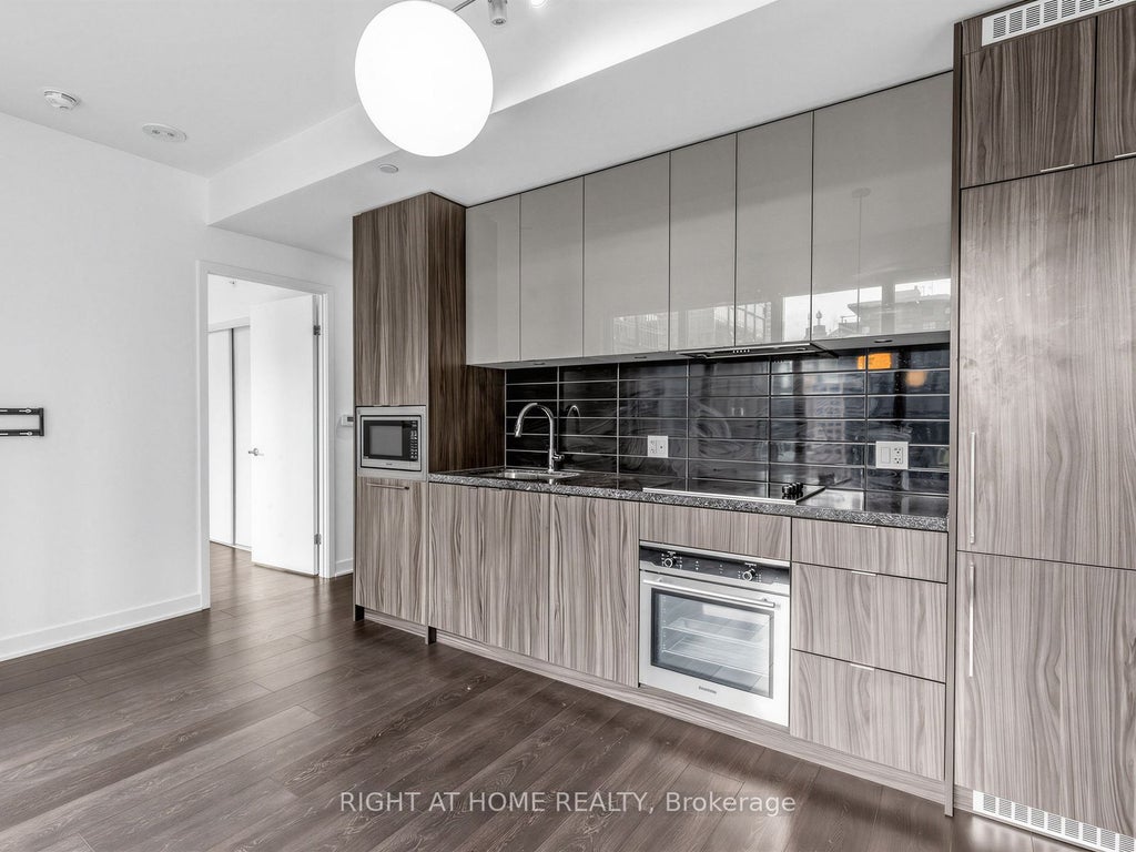 Photo of 115 Blue Jays Way #3215, Toronto, ON M5V 0N4 (MLS # C13669258)