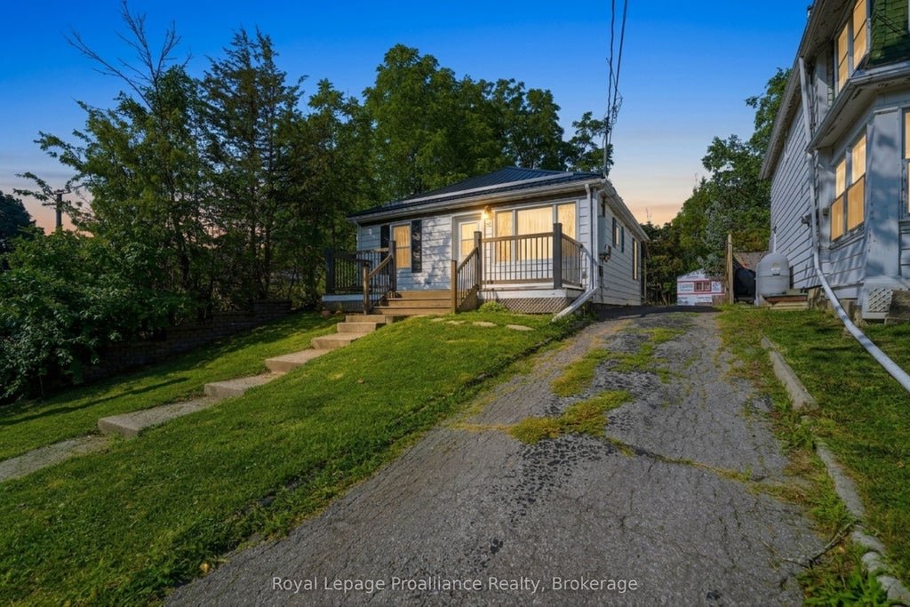 Photo of 44 Geddes Street, Belleville, ON K8P 2X5 (MLS # X13671682)