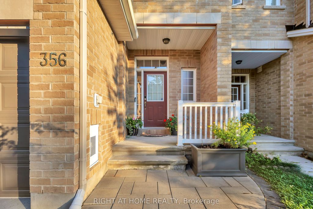 Photo of 356 Kingbrook Drive, Kanata, ON K2M 0G2 (MLS # X13605186)