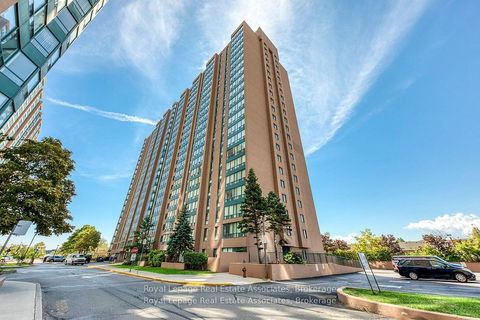 Photo of 155 Hillcrest Avenue #901, Mississauga, ON L5B 3Z2 (MLS # W12505354)