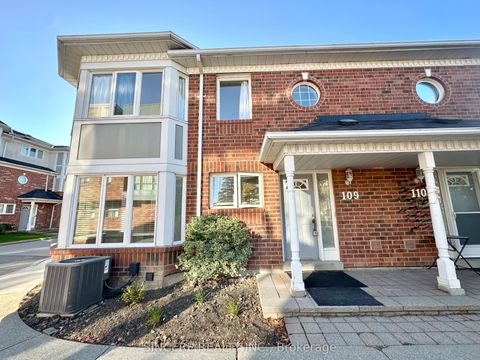 18 Clark Avenue W 109 Vaughan ON L4J 8H1
