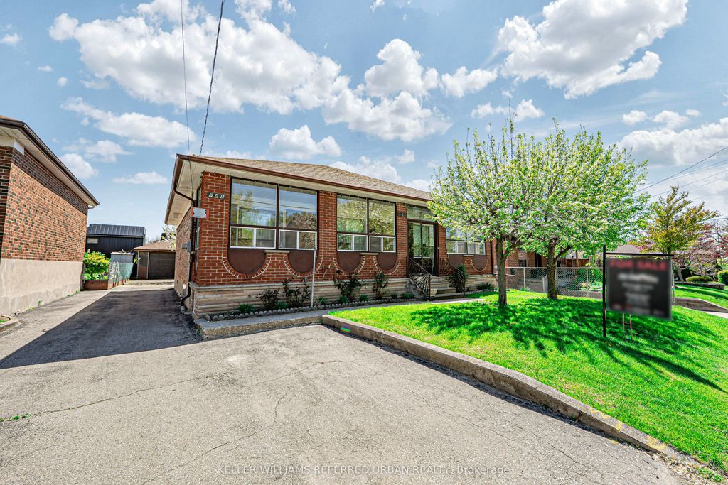 Photo of 245 Falstaff Avenue, Toronto, ON M6L 2G3 (MLS # W12393860)