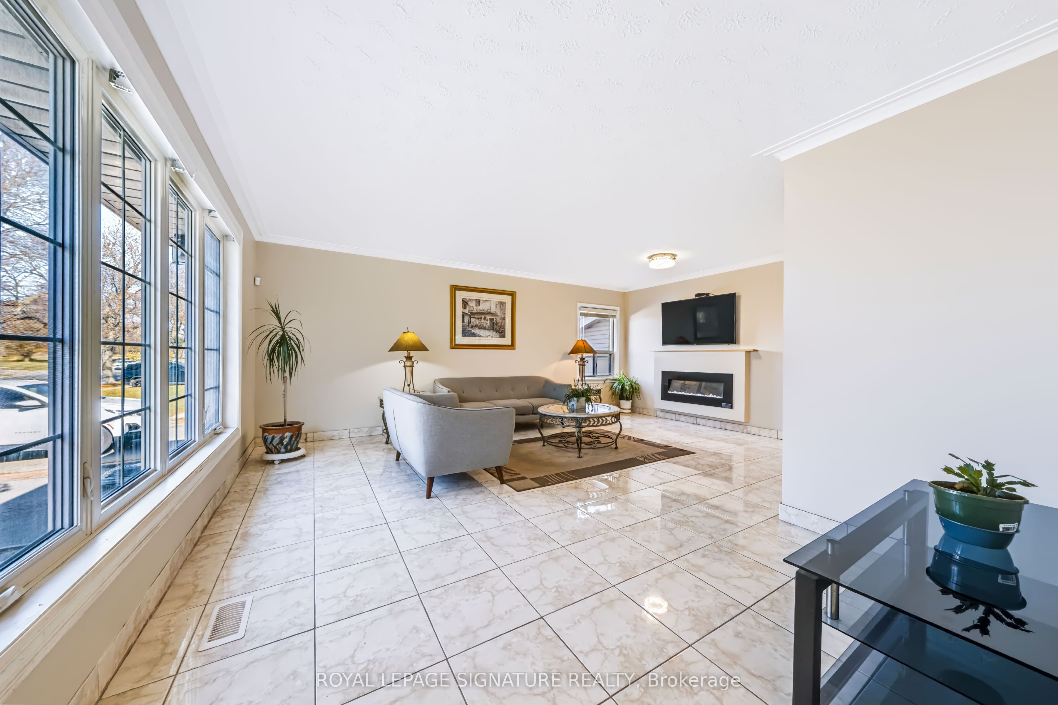 1377 Birchmount Road