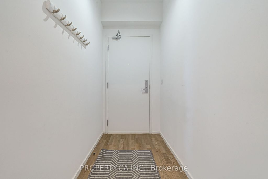 Photo of 8 Charlotte Street #3207, Toronto, ON M5V 0K4 (MLS # C12436414)