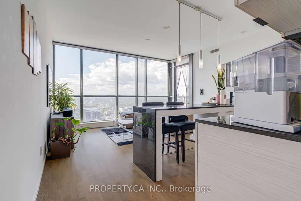 Photo of 8 Charlotte Street #3207, Toronto, ON M5V 0K4 (MLS # C12436414)