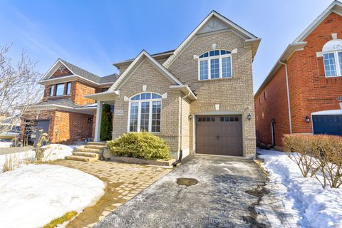 2142 Meadowglen Drive Oakville ON L6M 4C8