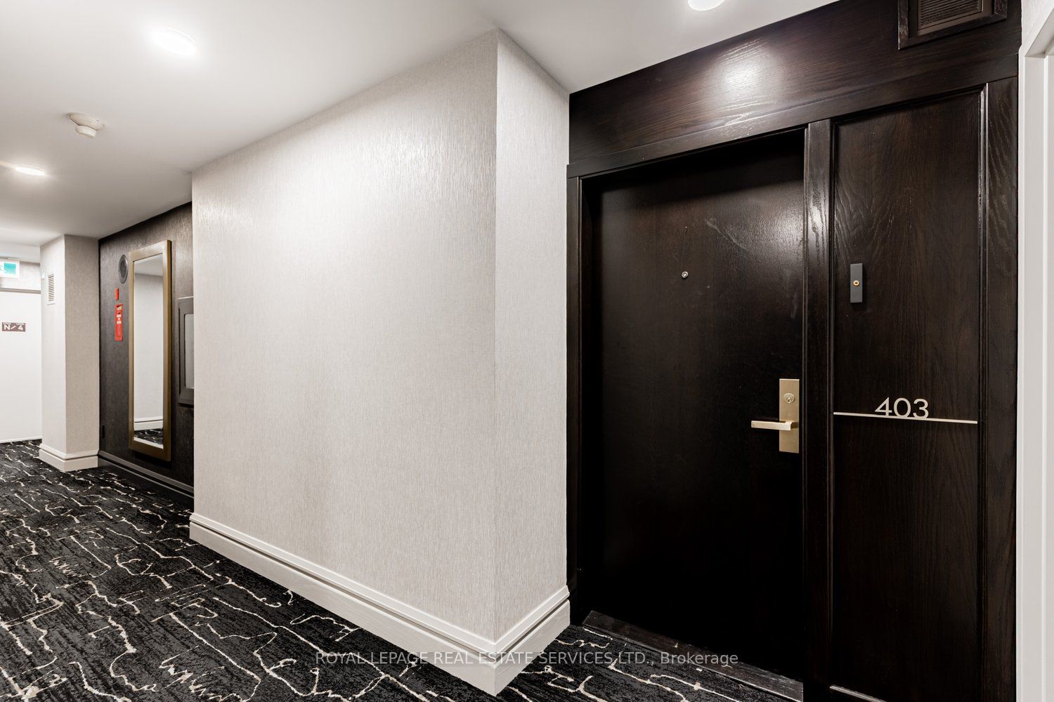 900 Yonge Street 403