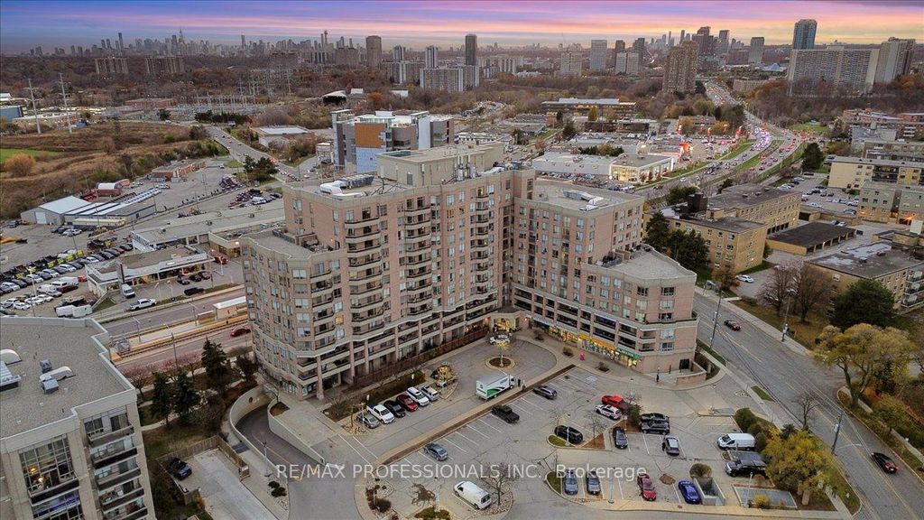 Photo of 1700 Eglinton Avenue #912, Toronto, ON M4A 2X4 (MLS # C12567324)