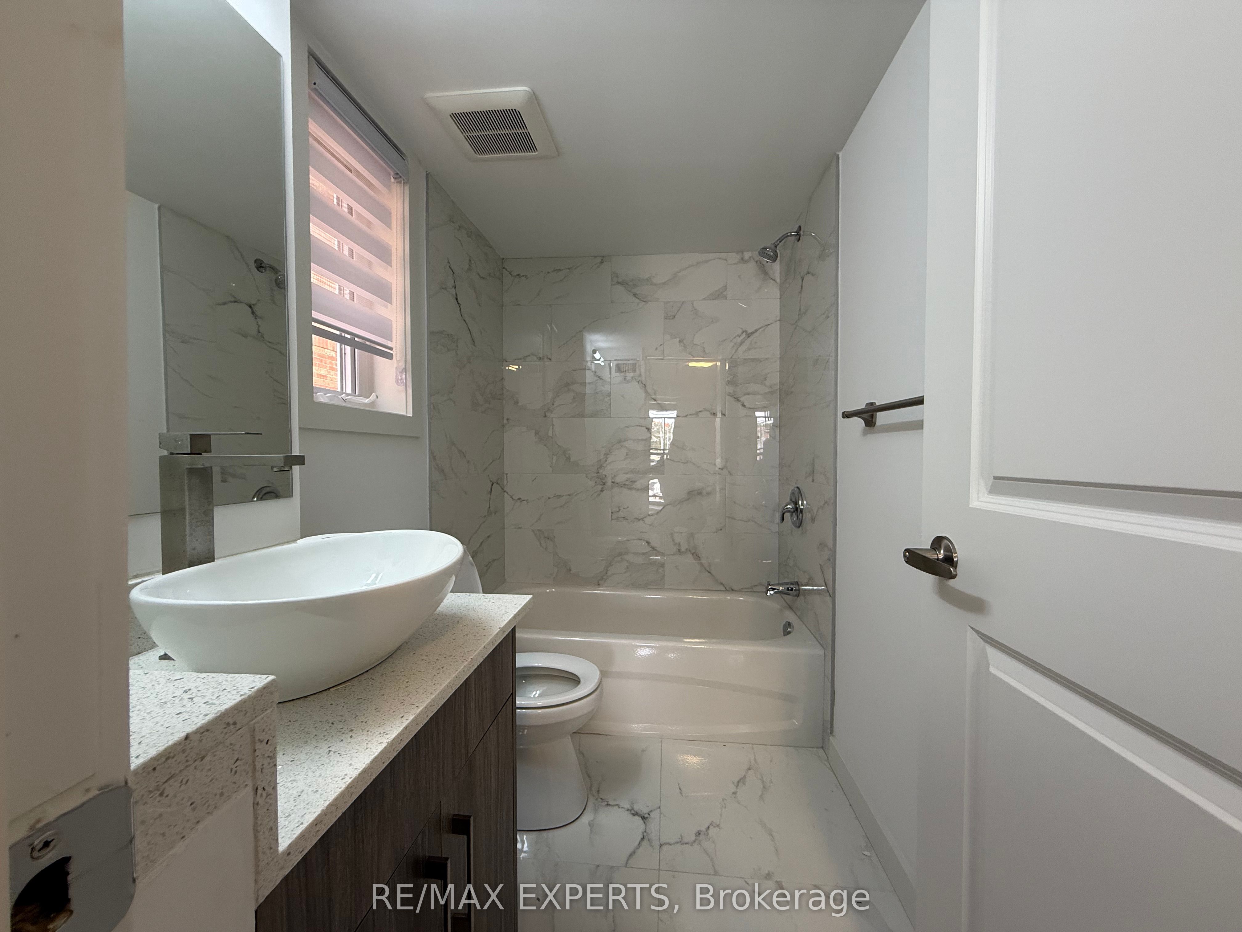 45 Connaught Avenue 204