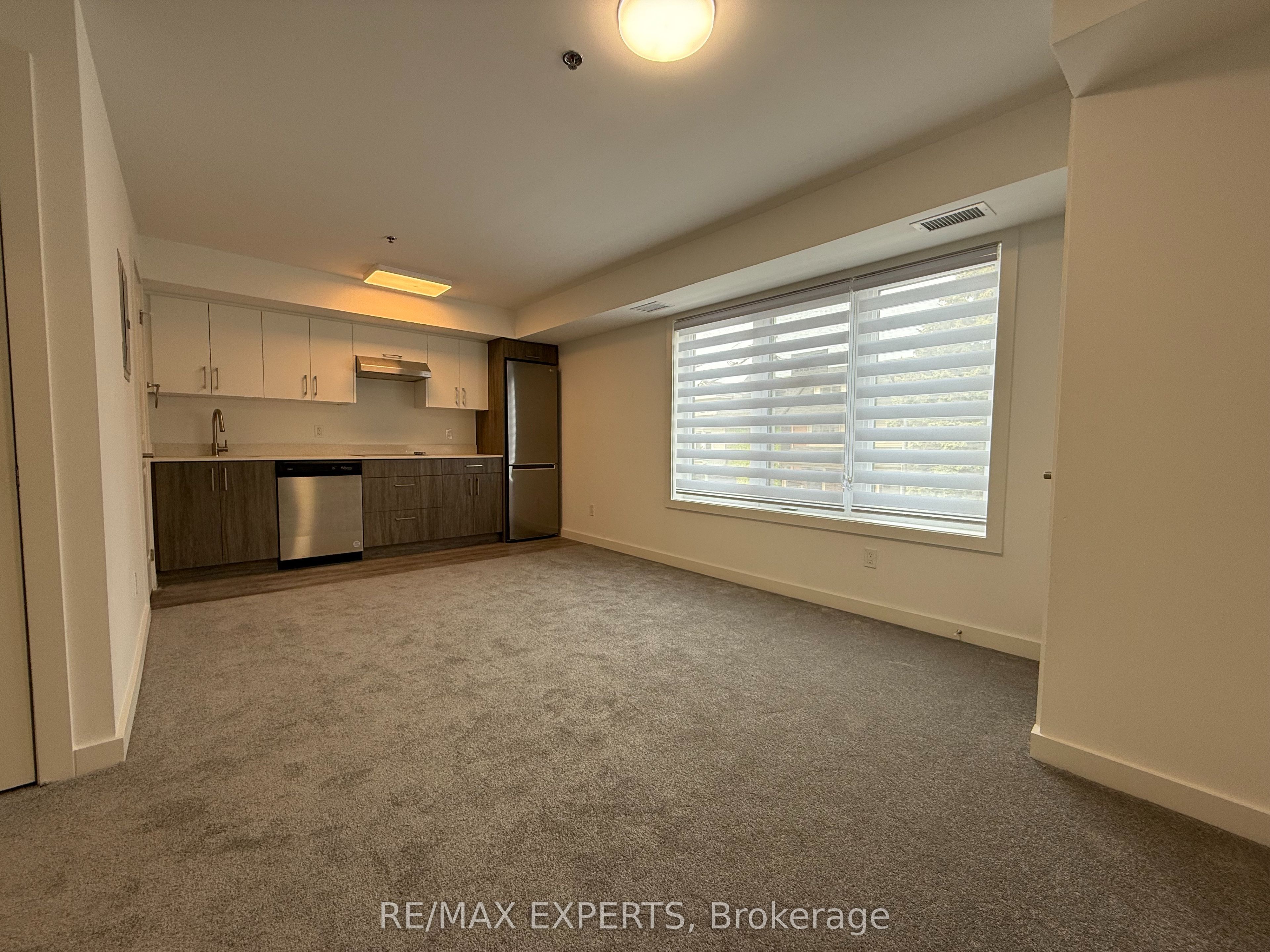 45 Connaught Avenue 204