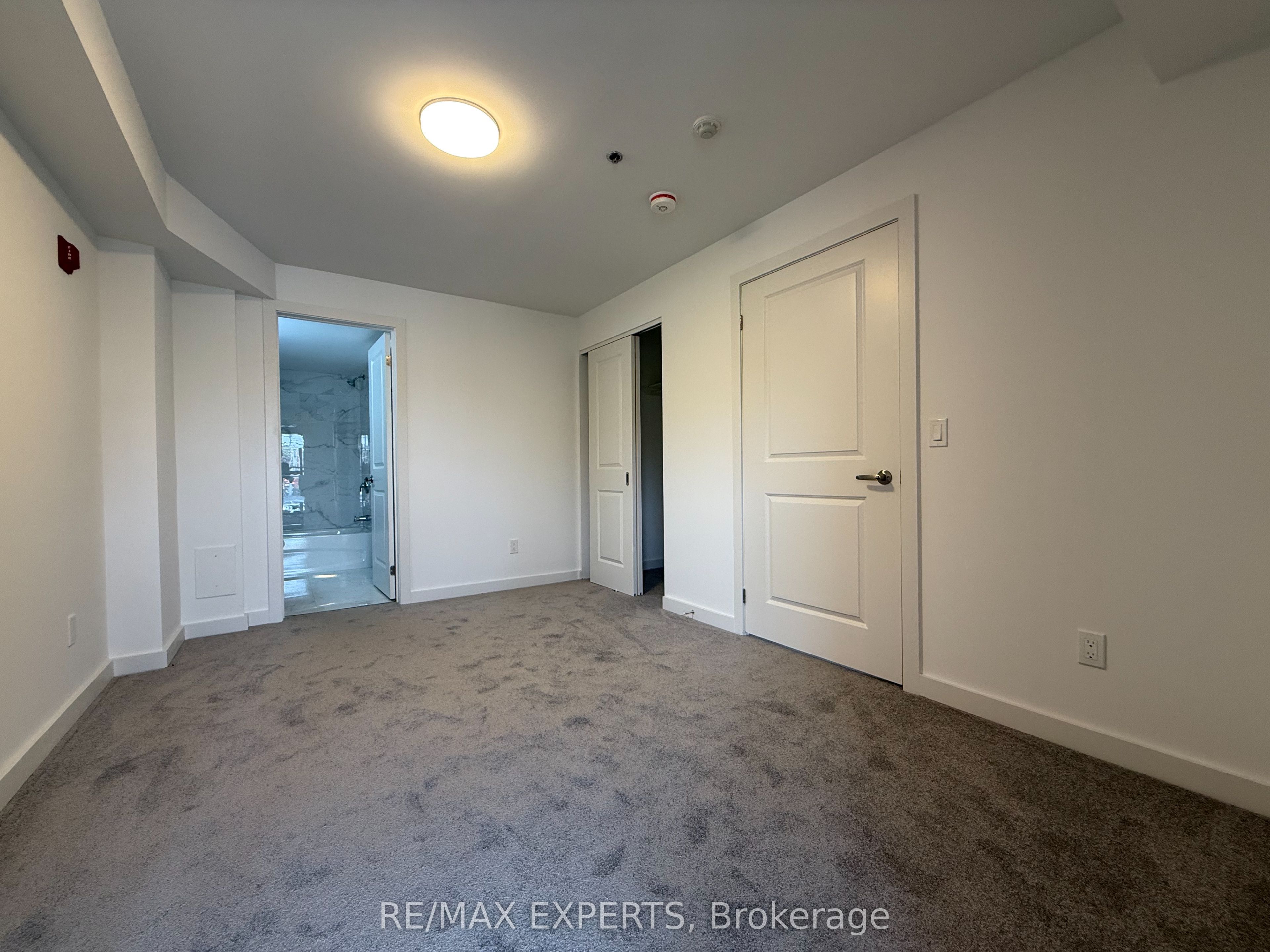 45 Connaught Avenue 204