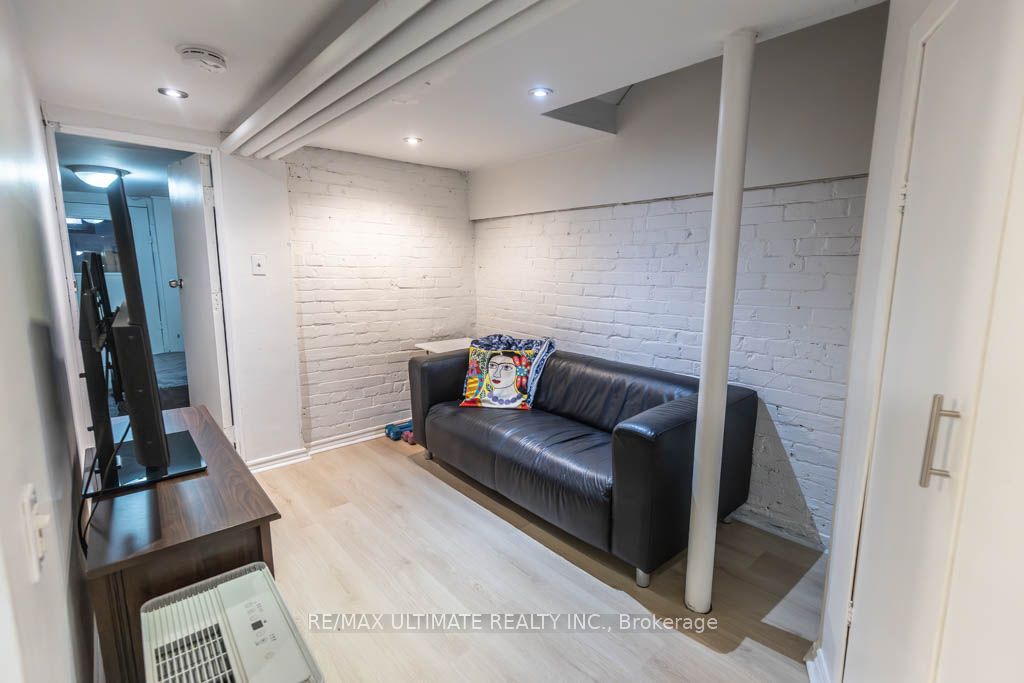 54 Brookfield Street