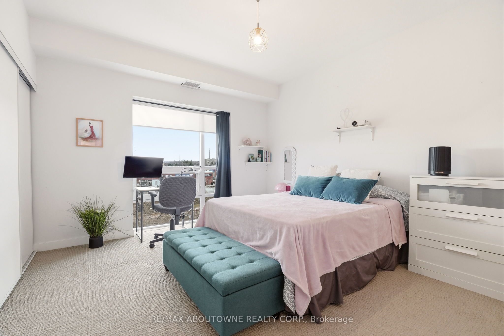 4040 Upper Middle Road 309