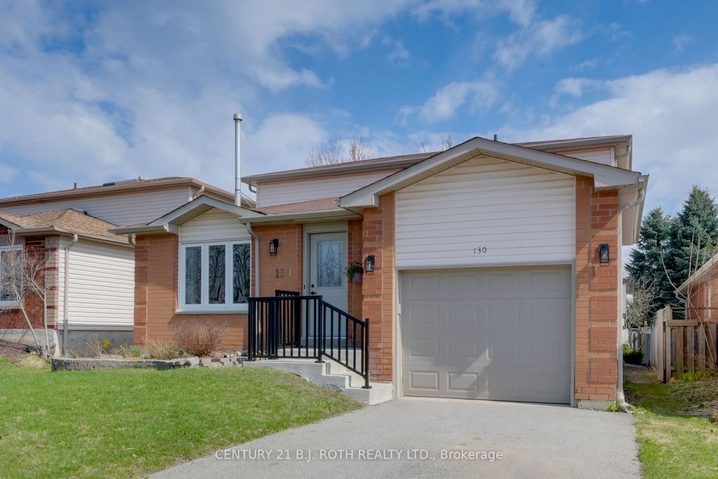 Photo of 130 Athabaska Road, Barrie, ON L4N 8E5 (MLS # S13033008)