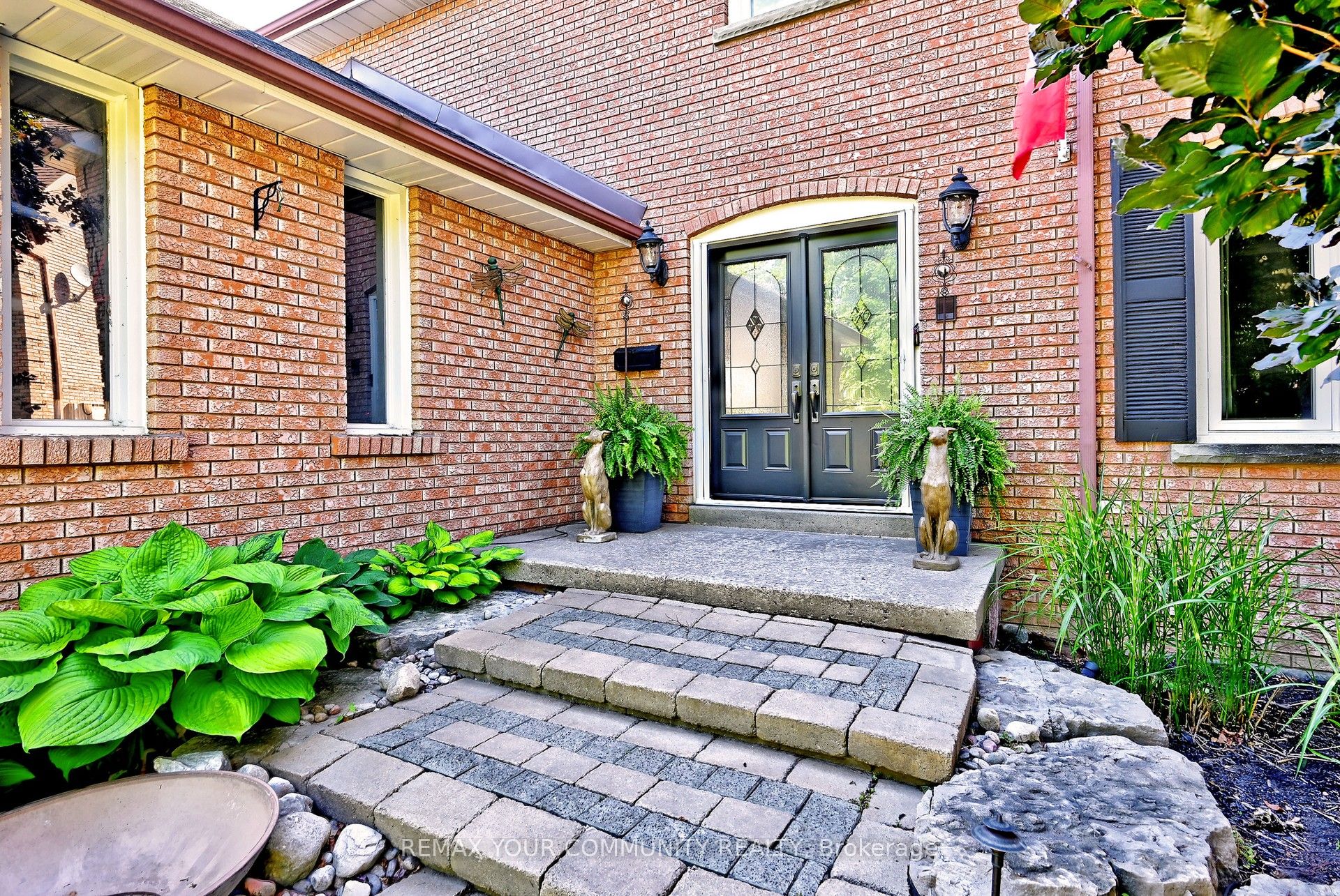425 Easy Street