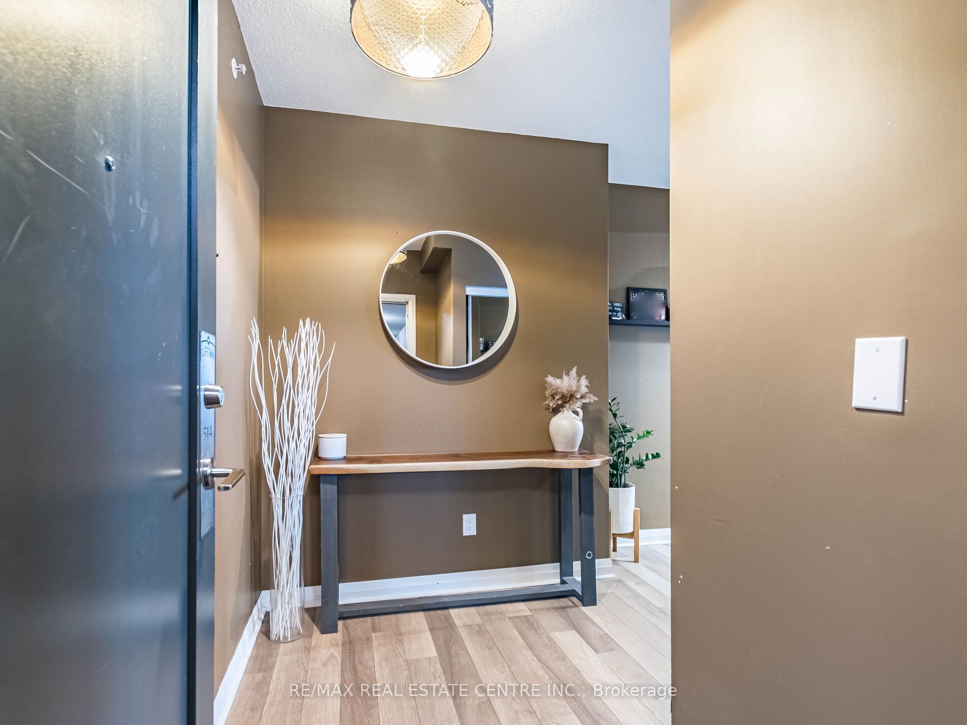 5033 Four Springs Avenue 0514