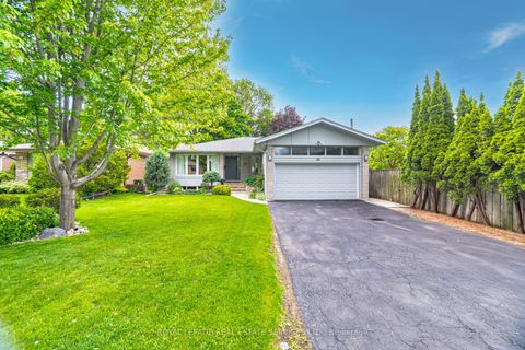 26 Alanmeade Crescent Toronto ON M9B 2H3