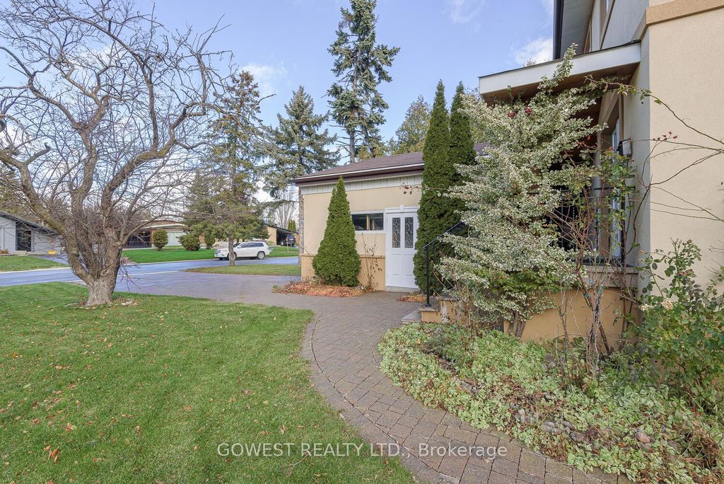 Photo of 56 Panmure Crescent, Toronto, ON M1K 4Y6 (MLS # E12584060)